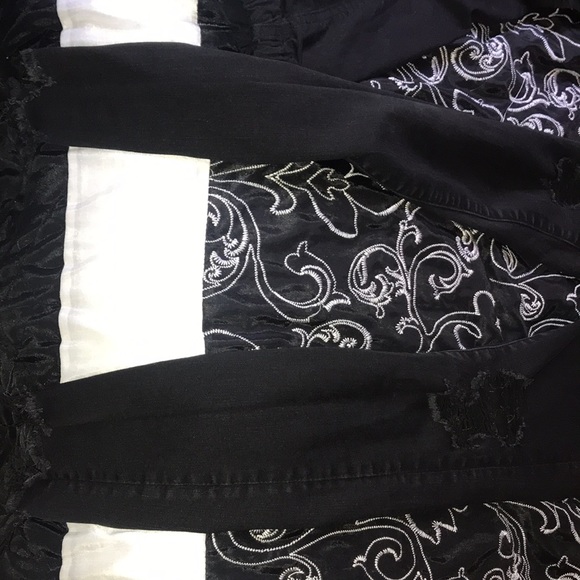 Jeans - Picture 2 of 3